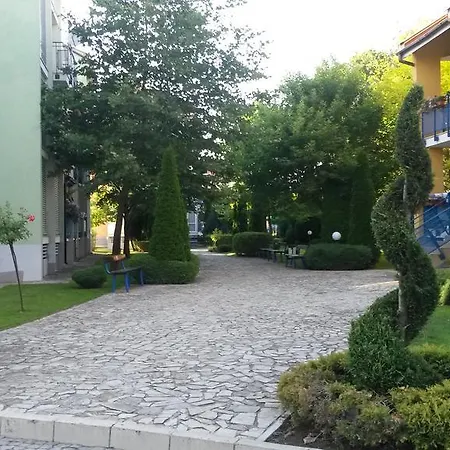 Aparthotel Elit 1 3*