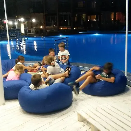 Elit 1 Aparthotel 3*